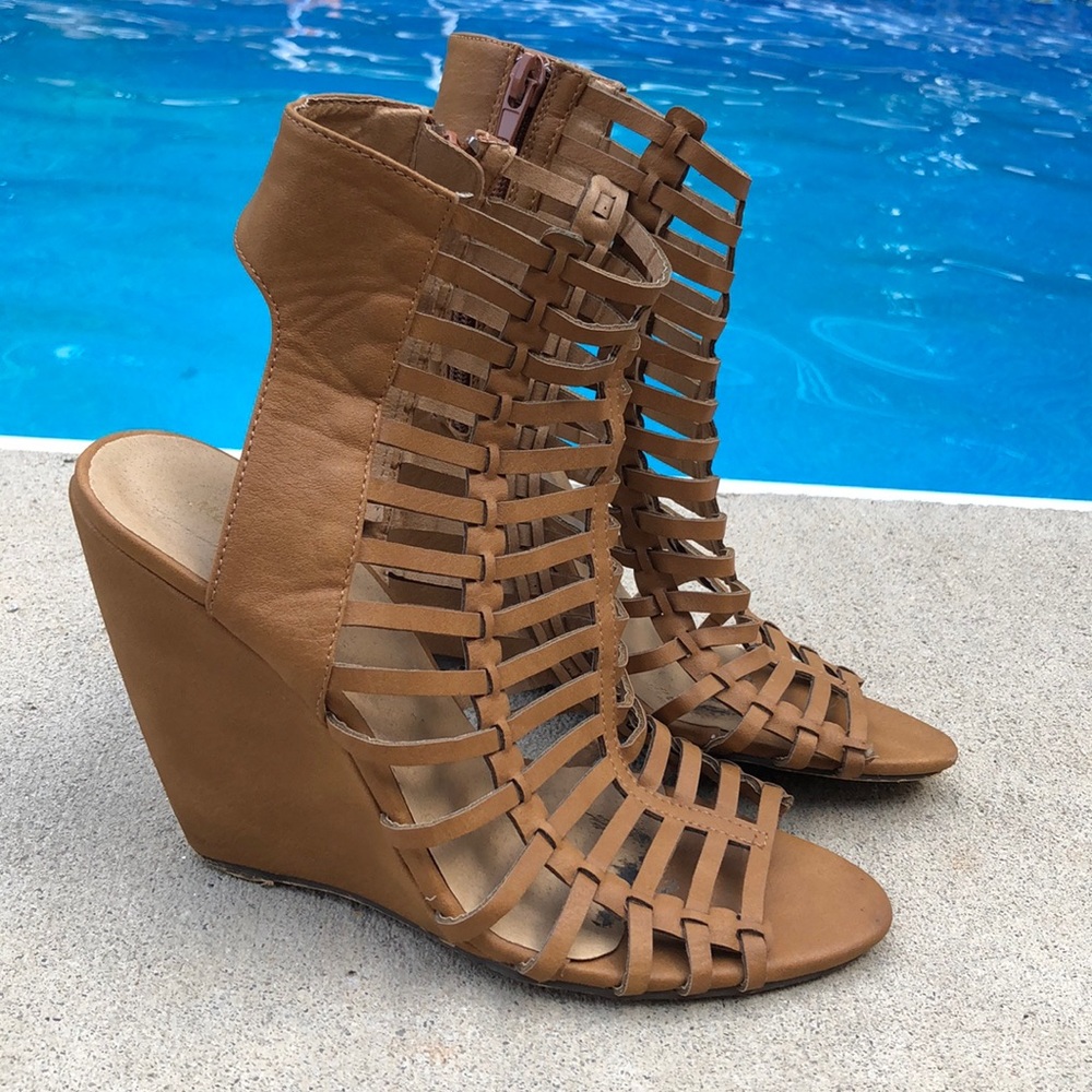 Women’s brown wedge caged sandals bamboo 9
